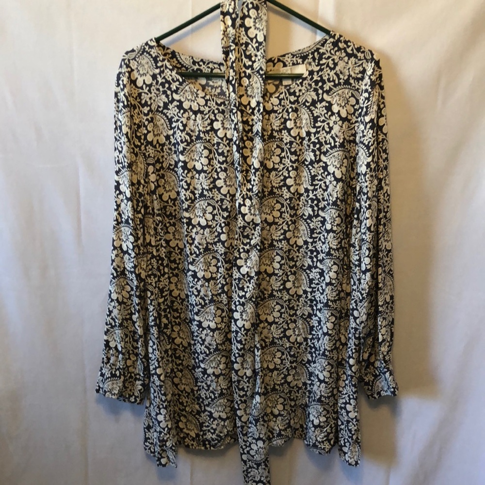 Loft long sleeve shirt with tie